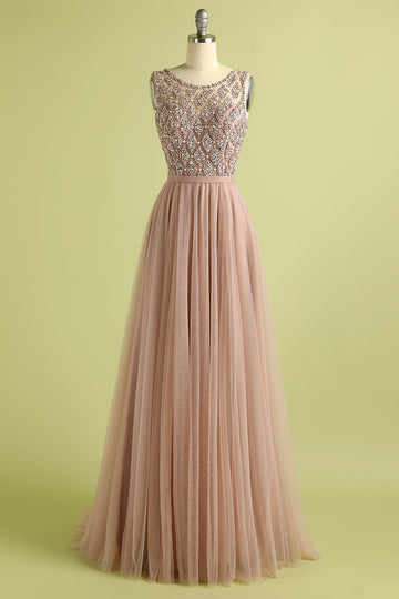 Vestido de fiesta con cuentas de tul